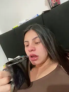Snapshot of Livia-cortez chatting on July 18, 12:20 pm Livia-cortez online show from July 18, 12:20 pm