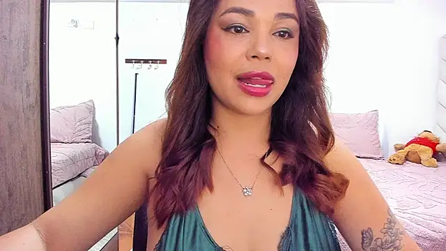 Snapshot of megan_poe_ chatting on July 17, 2:34 pm megan poe online show from July 17, 2:34 pm
