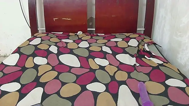 aitana honey8 online show from April 18, 9:04 pm