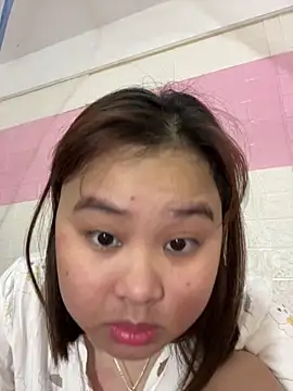 NhungNhun789 online show from April 18, 9:24 am