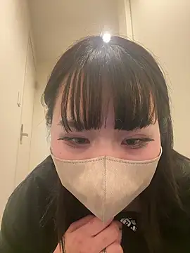 HoodingAlar online show from April 18, 1:48 pm