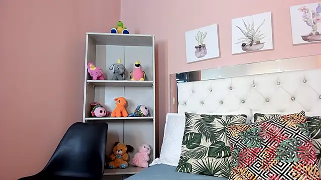 Snapshot of Amber_Rosen chatting on July 15, 4:01 pm Amber Rosen online show from July 15, 4:01 pm