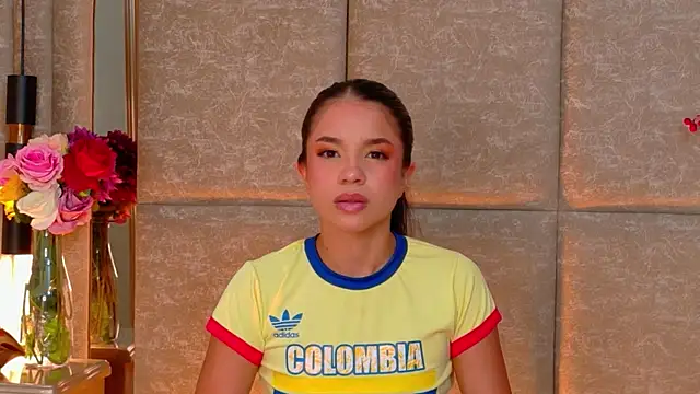 Valeria-Beltran online show from June 18, 9:25 am