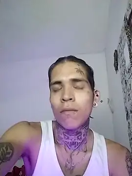 lilbabby6969 online show from April 17, 9:29 pm