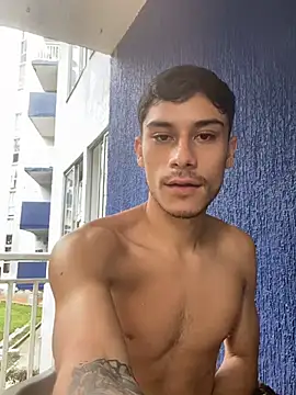 Snapshot of Axel_DavisS chatting on June 10, 7:57 pm Axel DavisS online show from June 10, 7:57 pm