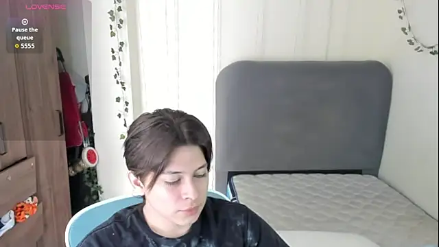 Felixzyn online show from April 30, 6:58 pm