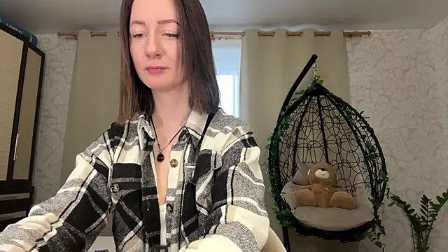 MariaSpadoni online show from April 28, 4:01 pm