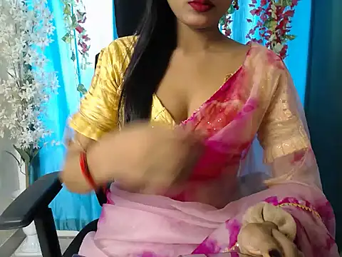 Snapshot of Naughtyy_Ranii01 chatting on July 16, 1:22 am Naughtyy Ranii01 online show from July 16, 1:22 am