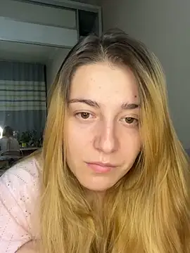 mila-milawka online show from April 18, 4:33 pm