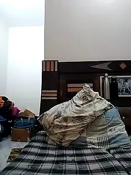 rahul02sharma05 online show from April 19, 6:13 am