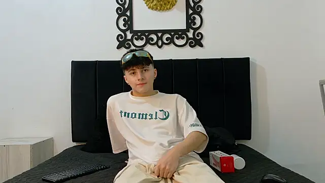 LunayDream online show from June 13, 11:41 am