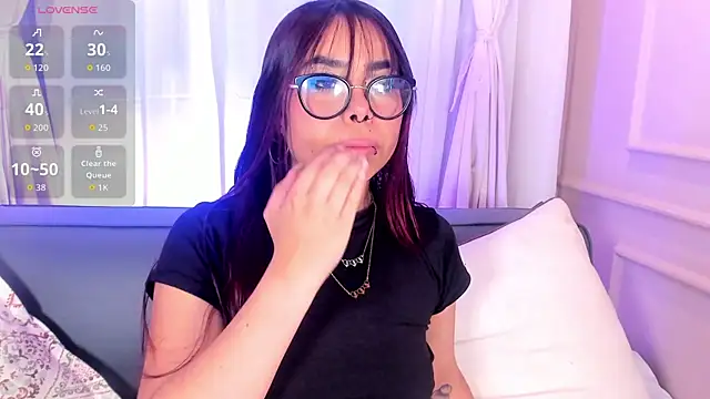Little natty  online show from May 22, 6:13 pm