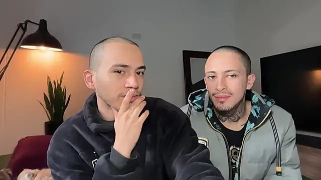 Noah and Steven online show from August 2, 11:52 am