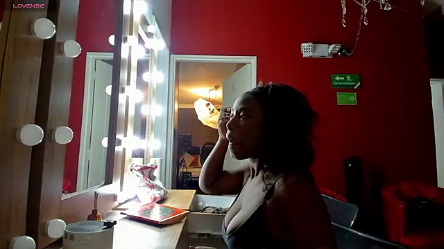 MiaJacksson online show from July 16, 7:53 pm