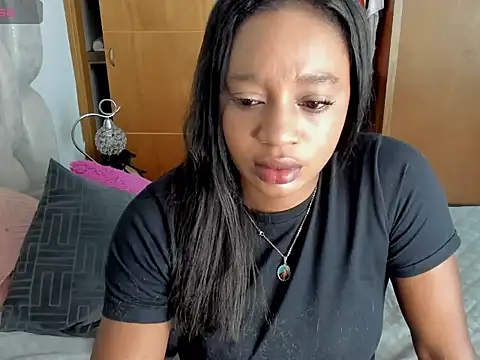 nia brown online show from May 12, 5:48 am