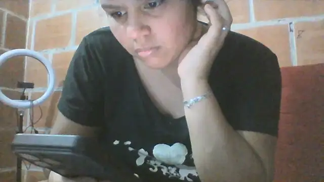 Candelita-hott online show from May 25, 3:34 am