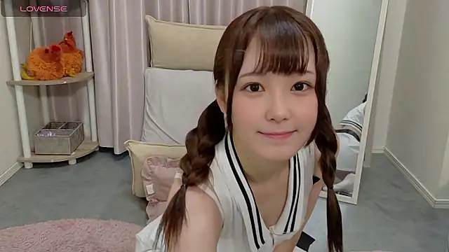 Snapshot of mi-na-2 chatting on June 3, 10:07 am mi-na-2 online show from June 3, 10:07 am