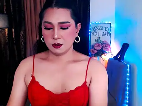 SWEETBELLA69 online show from June 26, 11:20 pm