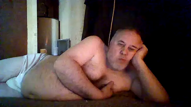 Snapshot of Nightshade1195 chatting on June 11, 2:53 am Nightshade1195 online show from June 11, 2:53 am