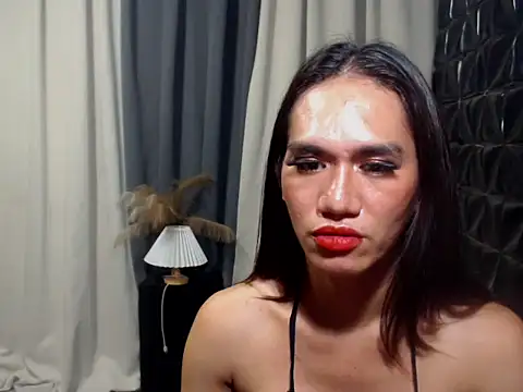 Queen Haliyah online show from May 16, 12:40 am