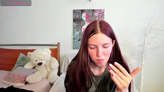 MaryRapunzel online show from April 24, 1:13 pm