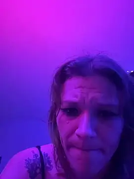 SavageKitten420 online show from April 27, 11:41 am