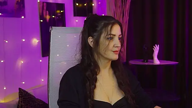 AureliaVane online show from June 25, 3:38 pm