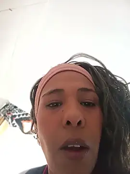 Ivon C online show from June 9, 1:12 pm