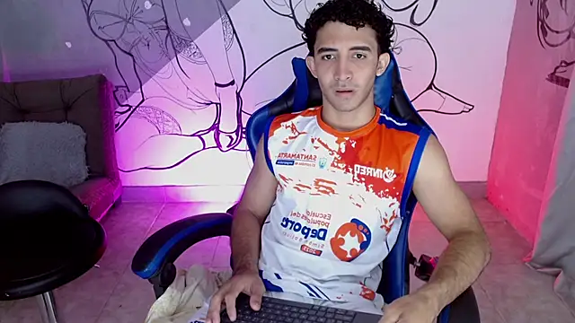 caius bigcock1 online show from June 6, 12:21 pm