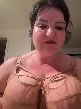 curvymilfmicha online show from July 8, 8:46 pm