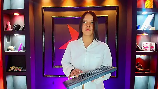 Girls of fire   online show from June 9, 1:01 pm
