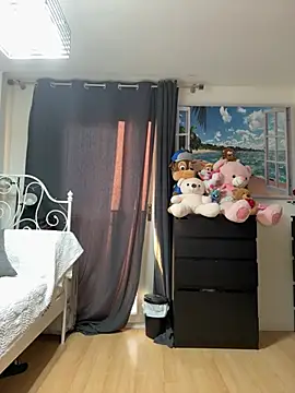 marolycol online show from April 30, 6:36 pm