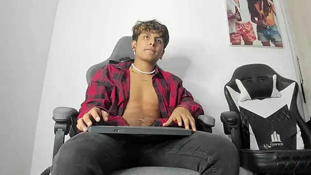 dany fans online show from April 28, 2:27 am