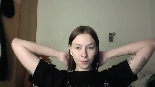JuicyErika online show from May 11, 9:23 pm