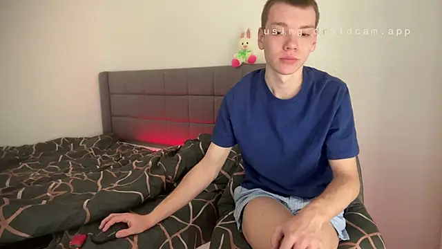 aaron stonee online show from April 25, 10:07 am