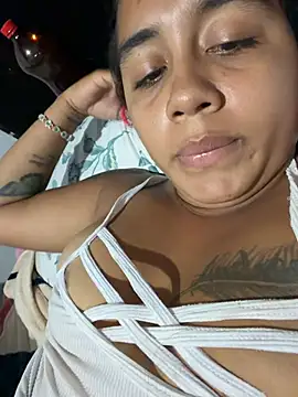 Vanessita123 online show from May 9, 6:57 pm
