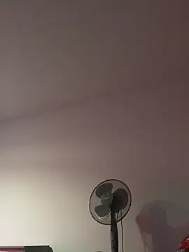 Poppylooloo online show from May 20, 8:04 pm