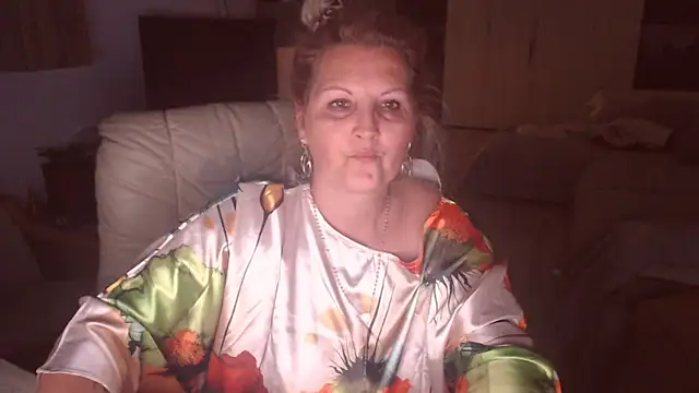 Divineblond online show from September 19, 10:54 pm