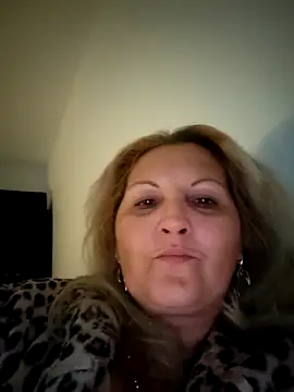 Divineblond online show from October 17, 6:43 pm