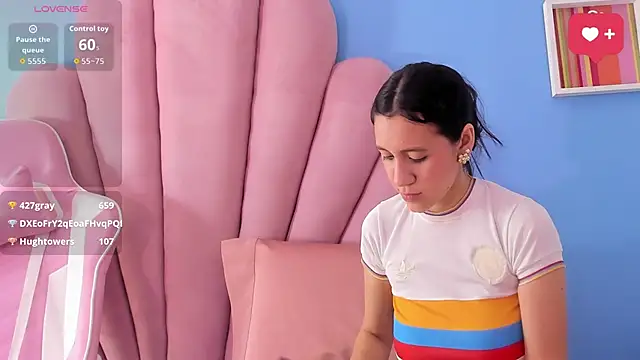 Snapshot of shery_milk chatting on June 17, 11:34 am shery milk online show from June 17, 11:34 am