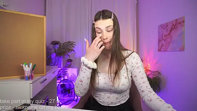 BettyMarlowe online show from June 13, 5:49 am