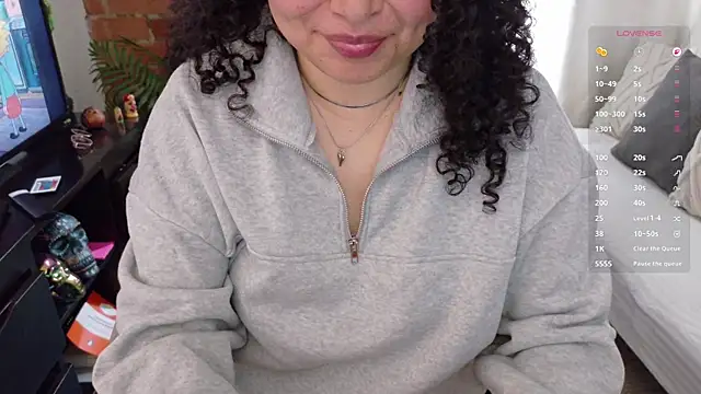 Snapshot of MissBronte chatting on June 7, 3:49 pm MissBronte online show from June 7, 3:49 pm