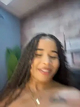 Snapshot of EmmaExoticaXXX chatting on July 8, 9:19 pm EmmaExoticaXXX online show from July 8, 9:19 pm