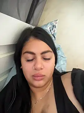 LilyLovell online show from May 10, 9:25 am