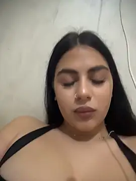 LilyLovell online show from May 24, 6:02 pm
