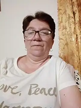 KetQueen101 online show from June 21, 8:11 pm