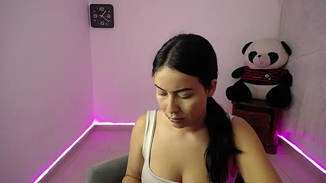 Shilot ms online show from May 5, 2:14 pm