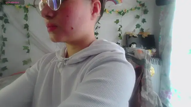 Meiling san online show from April 27, 4:27 pm