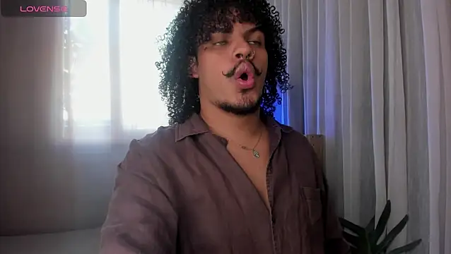 JaviCollins- online show from June 23, 7:45 pm