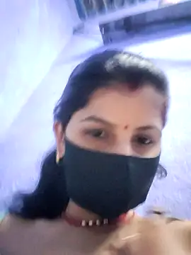 Snapshot of RUHI_1143 chatting on June 26, 8:13 pm RUHI 1143 online show from June 26, 8:13 pm